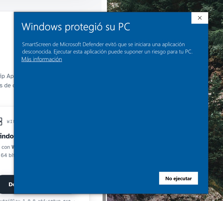 Pantalla azul de SmartScreen: Windows protegió su PC, con el enlace Más información.